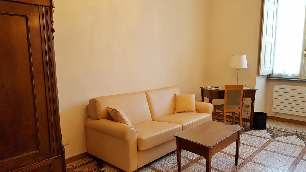 Hotel Roma E Rocca Cavour 3*