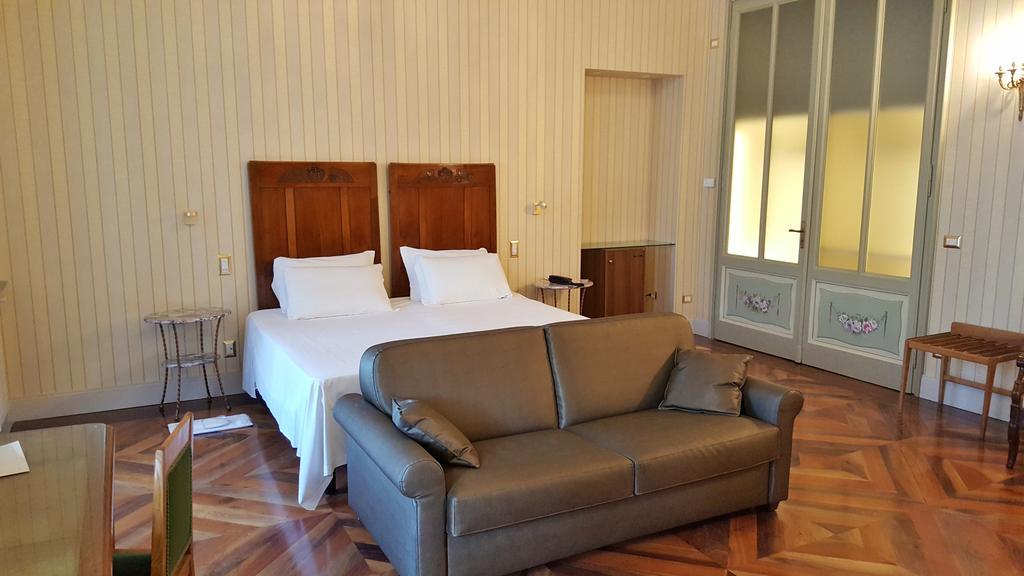 Roma E Rocca Cavour 3*